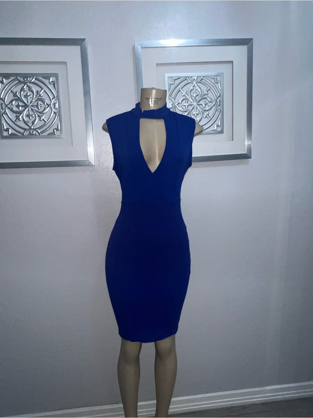 Windsor Royal Blue Sleeveless Keyhole Midi Dress